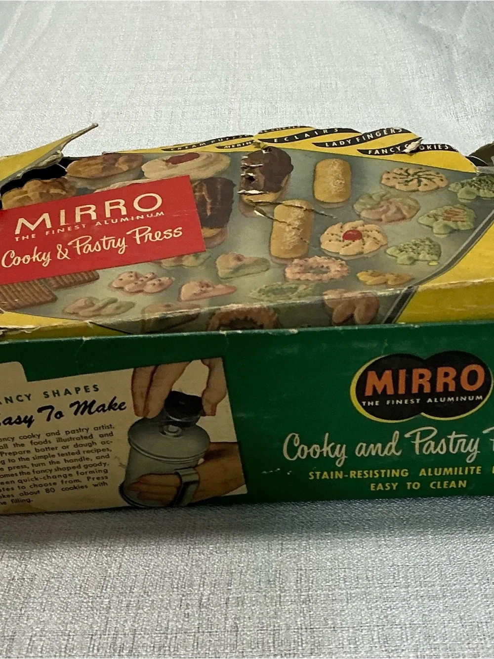 Vintage Mirro Aluminum Cooky and Pastry Press Set Discs Wooden Rack Booklet Box